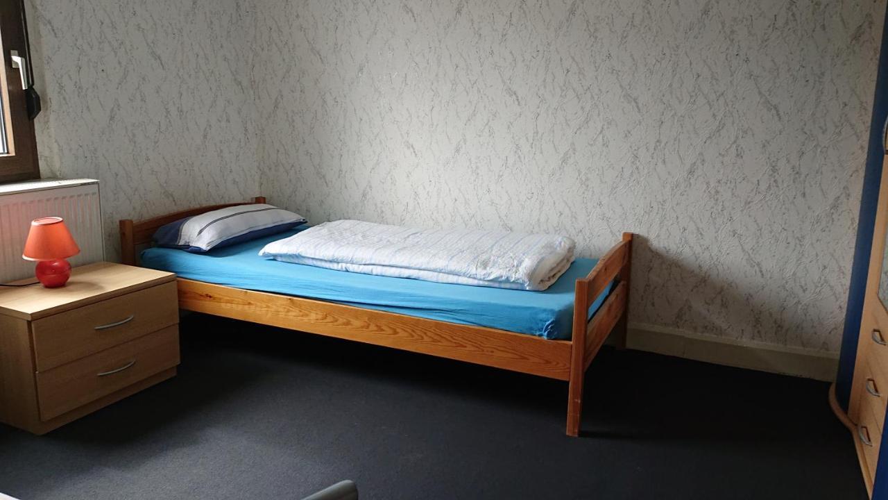 Ferienwohnung Linde - Marburg Biedenkopf Mit 5 Zimmer Und Balkon Frechenhausen ภายนอก รูปภาพ